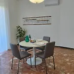 아파트 Helianthus